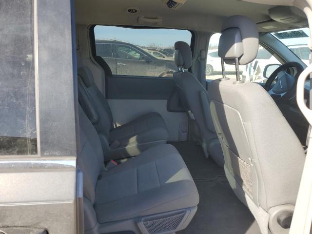 Photo 11 from auction – 2010 CHRYSLER TOWN & COU with VIN 2A4RR2D11AR441570