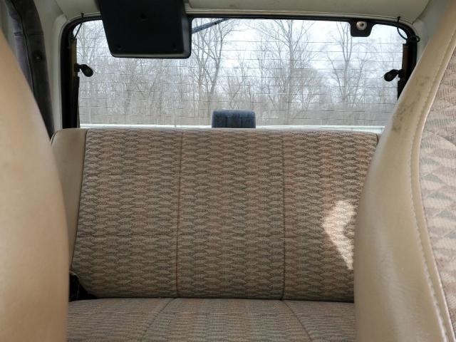 Photo 10 from auction – 2000 JEEP WRANGLER / with VIN 1J4FA29P7YP788923