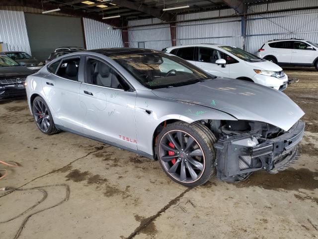 Photo 4 from auction – 2015 TESLA MODEL S with VIN 5YJSA1E28FF111847