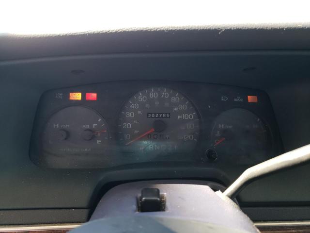 Photo 9 from auction – 2000 MERCURY GRAND MARQ with VIN 2MEFM75W2YX719301