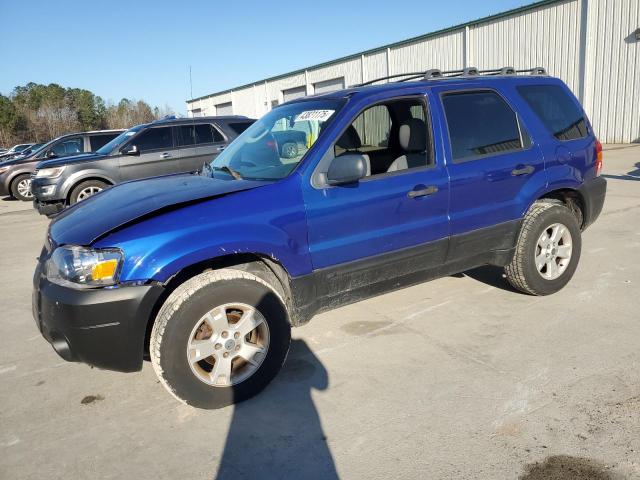 FORD ESCAPE XLT 2005 with VIN 1FMYU03145KE00758 - Photo from auction