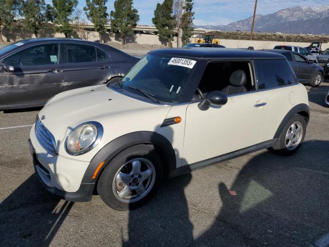 Снимка 1 от търг – 2011 MINI COOPER с VIN WMWSU3C51BT251839