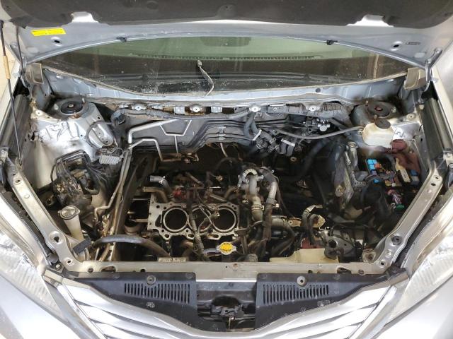 Photo 12 from auction – 2015 TOYOTA SIENNA LE with VIN 5TDKK3DC8FS618598