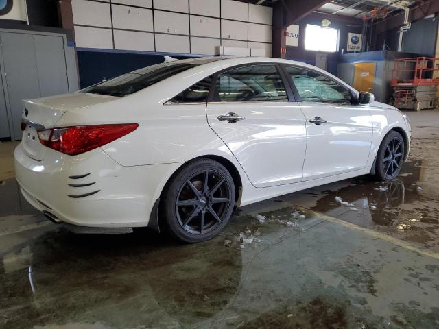 Photo 3 from auction – 2013 HYUNDAI SONATA SE with VIN 5NPEC4AC3DH624249