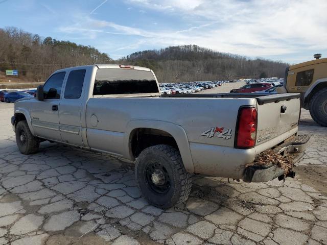 Photo 2 from auction – 2004 CHEVROLET SILVERADO with VIN 1GCHK29U64E352121