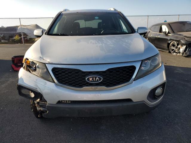 Photo 5 from auction – 2011 KIA SORENTO EX with VIN 5XYKU4A10BG027790
