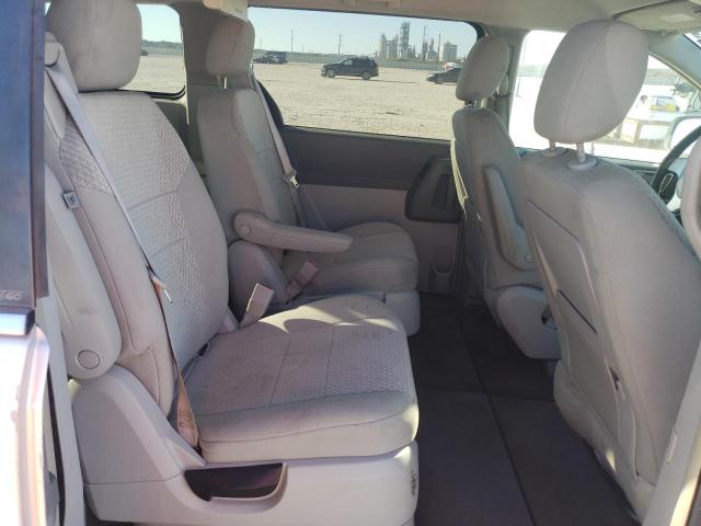 Photo 11 from auction – 2008 CHRYSLER TOWN & COU with VIN 2A8HR54P08R650759