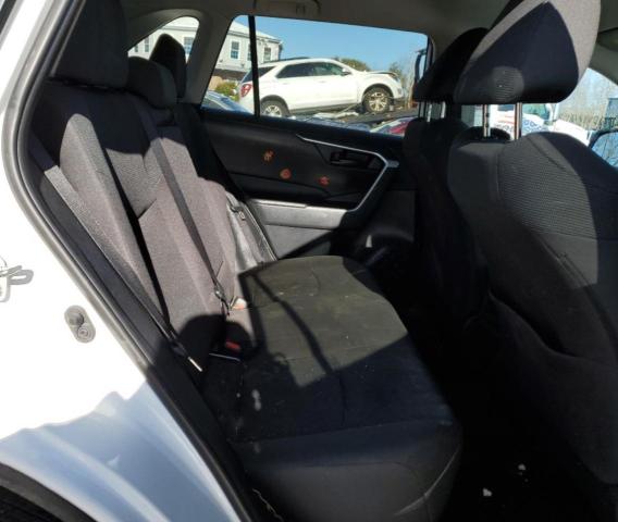Photo 11 from auction – 2019 TOYOTA RAV4 LE with VIN 2T3F1RFV2KW031179