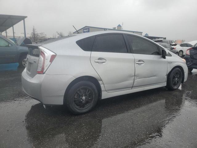 Photo 3 from auction – 2014 TOYOTA PRIUS with VIN JTDKN3DU1E1779130