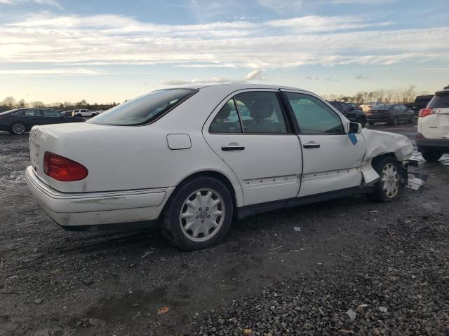 Photo 3 from auction – 1999 MERCEDES-BENZ E 320 with VIN WDBJF65H9XA789823