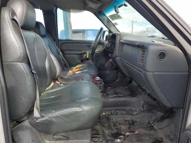 Photo 7 from auction – 2002 CHEVROLET SILVERADO with VIN 1GCEC19VX2E162662