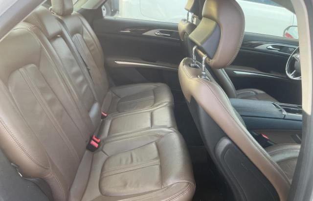 Photo 6 from auction – 2015 LINCOLN MKZ with VIN 3LN6L2GK5FR618763