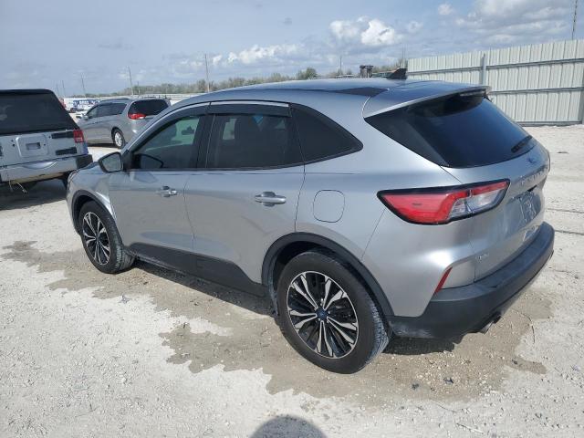 Photo 2 from auction – 2022 FORD ESCAPE SE with VIN 1FMCU0G60NUB98232