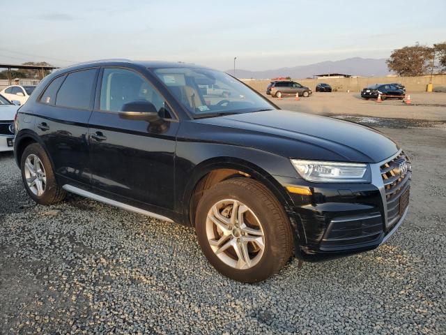 Photo 4 from auction – 2018 AUDI Q5 PREMIUM with VIN WA1ANAFY4J2013584