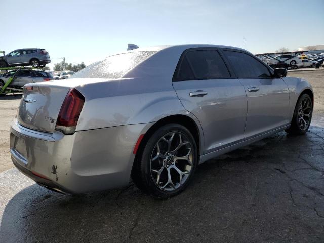 Снимка 3 от търг – 2018 CHRYSLER 300 S с VIN 2C3CCABG7JH214599