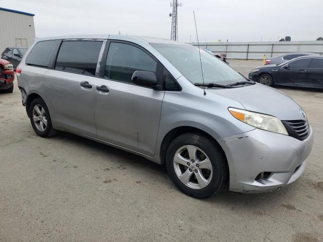 Photo 4 from auction – 2011 TOYOTA SIENNA BAS with VIN 5TDKA3DCXBS007940
