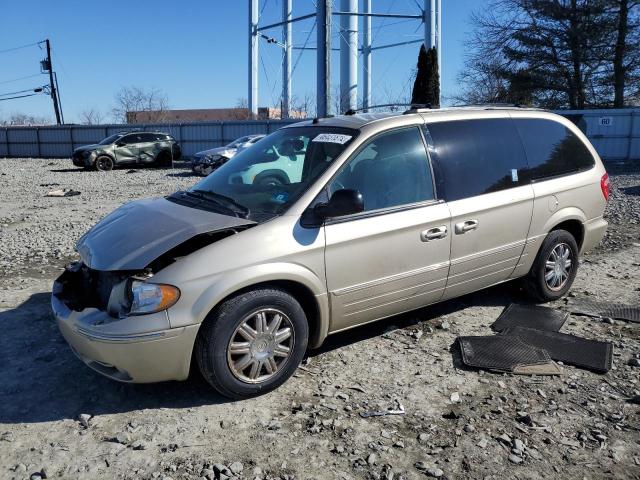 CHRYSLER TOWN & COU 2005 with VIN 2C8GP64L45R365164 - Photo from auction