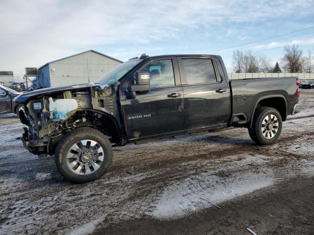 CHEVROLET SILVERADO 2022 with VIN 1GC4YTEYXNF328928 - Photo from auction