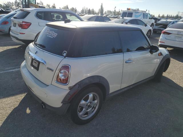 Снимка 3 от търг – 2011 MINI COOPER с VIN WMWSU3C51BT251839