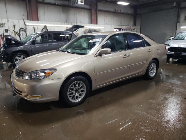 TOYOTA CAMRY LE 2002 with VIN 4T1BE32KX2U075841 - Photo from auction