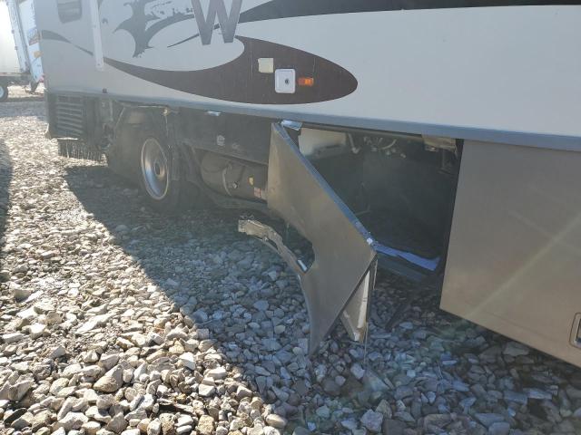 Photo 9 from auction – 2002 FREIGHTLINER CHASSIS X with VIN 4UZAAJBVX2CK20808