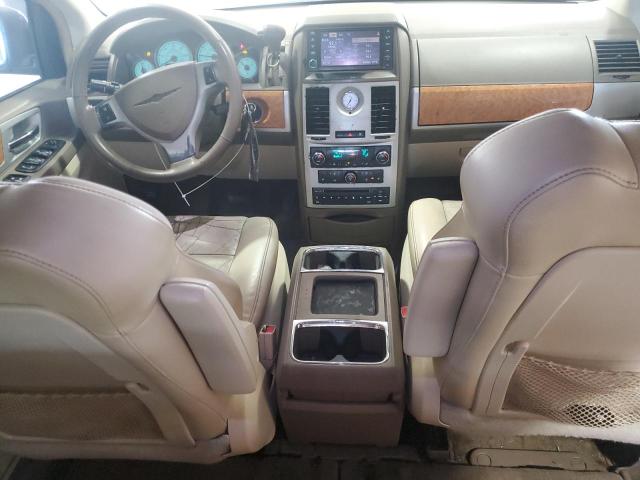 Photo 8 from auction – 2010 CHRYSLER TOWN & COU with VIN 2A4RR6DX4AR149603