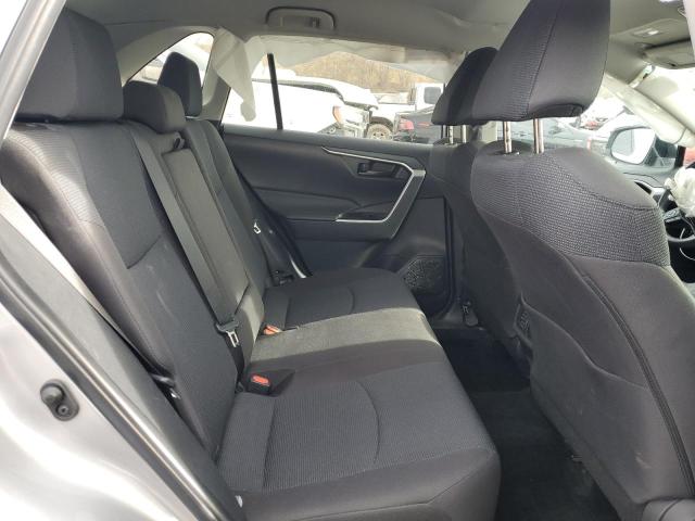 Photo 11 from auction – 2022 TOYOTA RAV4 LE with VIN 2T3F1RFV6NC272541