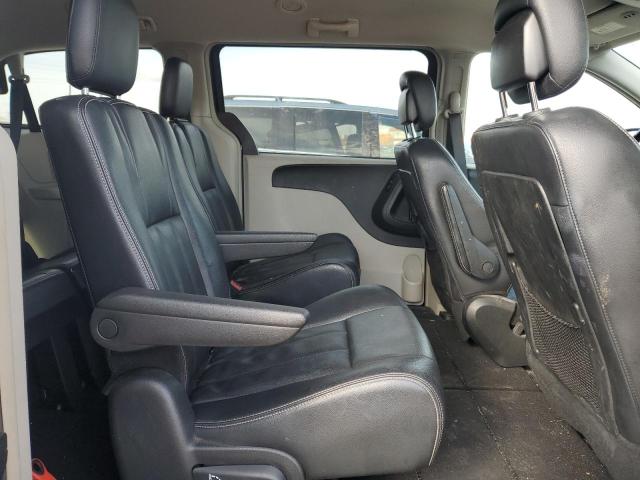 Photo 11 from auction – 2013 CHRYSLER TOWN & COU with VIN 2C4RC1BG2DR605647