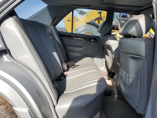Photo 10 from auction – 1995 MERCEDES-BENZ E 300D with VIN WDBEB31EXSC271336