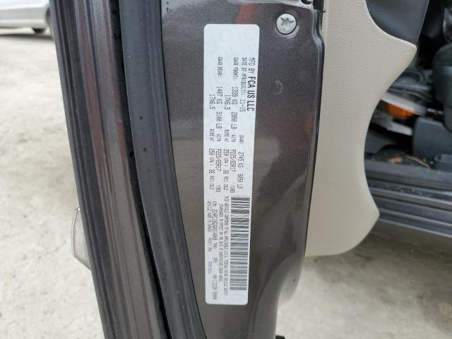 Photo 14 from auction – 2016 CHRYSLER TOWN & COU with VIN 2C4RC1BG2GR214809