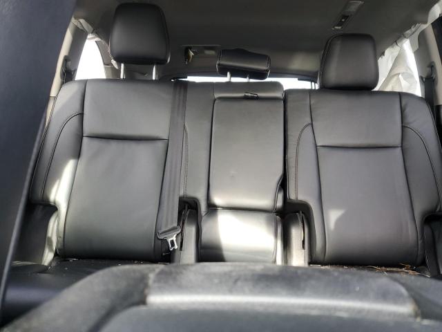 Photo 10 from auction – 2018 TOYOTA HIGHLANDER with VIN 5TDJZRFH3JS840087