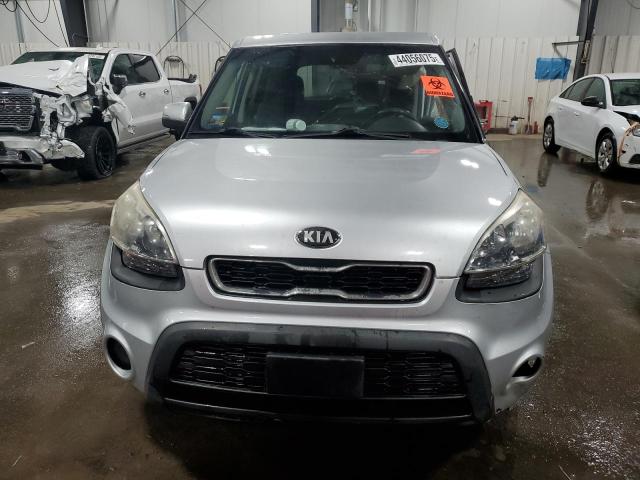 Photo 5 from auction – 2013 KIA SOUL with VIN KNDJT2A68D7562123