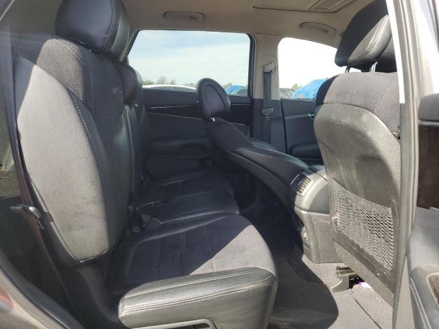 Photo 11 from auction – 2016 KIA SORENTO LX with VIN 5XYPG4A32GG059730