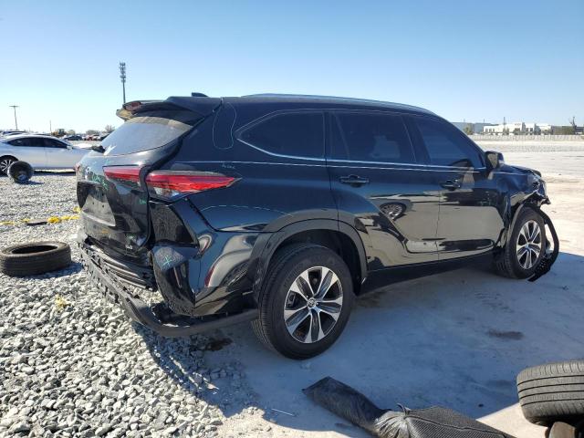Photo 3 from auction – 2022 TOYOTA HIGHLANDER with VIN 5TDGZRAH7NS548983
