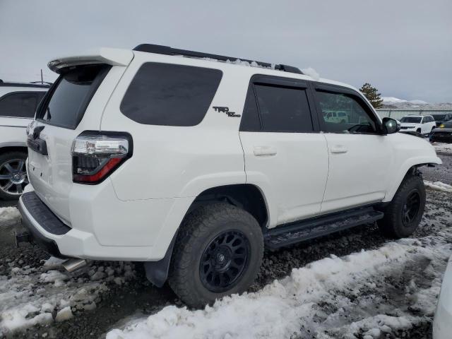Photo 3 from auction – 2020 TOYOTA 4RUNNER SR with VIN JTEBU5JR1L5777944