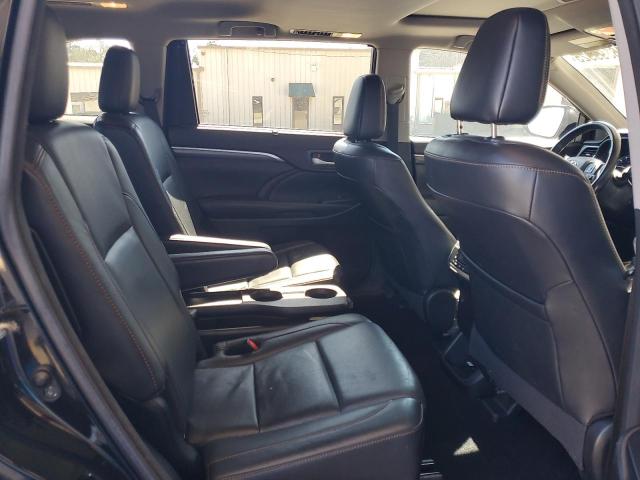 Photo 10 from auction – 2017 TOYOTA HIGHLANDER with VIN 5TDYZRFHXHS213752