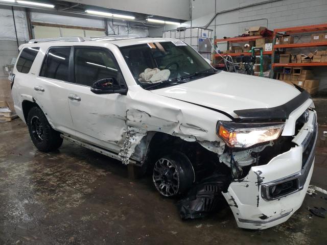Photo 4 from auction – 2019 TOYOTA 4RUNNER SR with VIN JTEBU5JR0K5734212