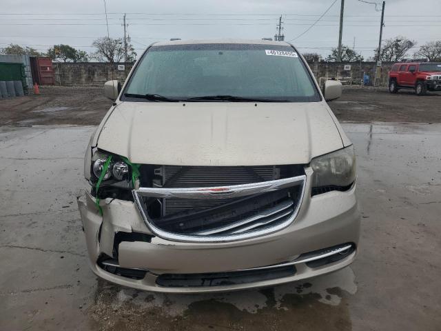 Photo 5 from auction – 2015 CHRYSLER TOWN & COU with VIN 2C4RC1BGXFR587644
