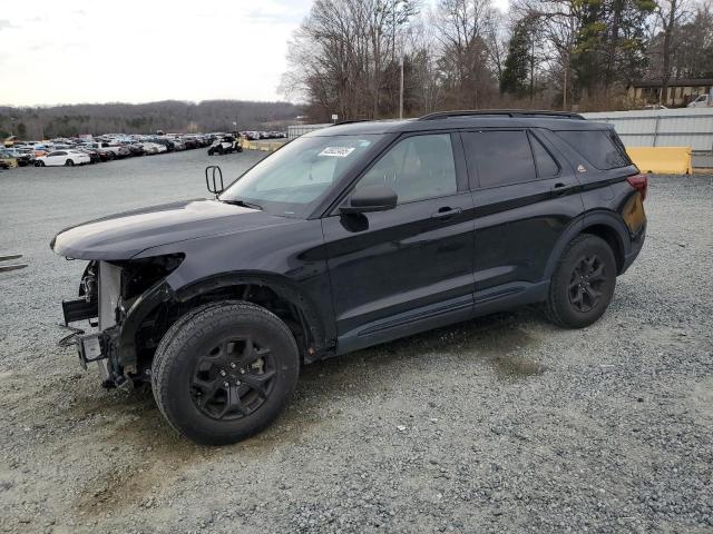 FORD EXPLORER T 2022 with VIN 1FMSK8JHXNGB45305 - Photo from auction