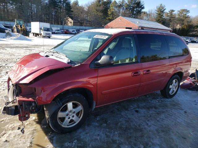 DODGE GRAND CARA 2005 with VIN 2D4GP44L05R104736 - Photo from auction