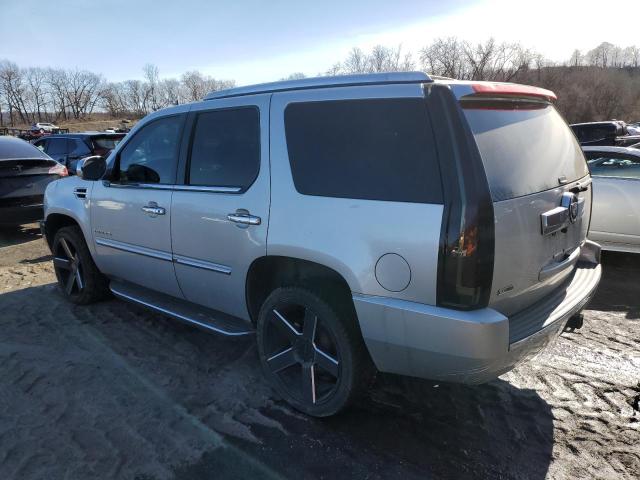 Photo 2 from auction – 2010 CADILLAC ESCALADE L with VIN 1GYUKBEF9AR280352