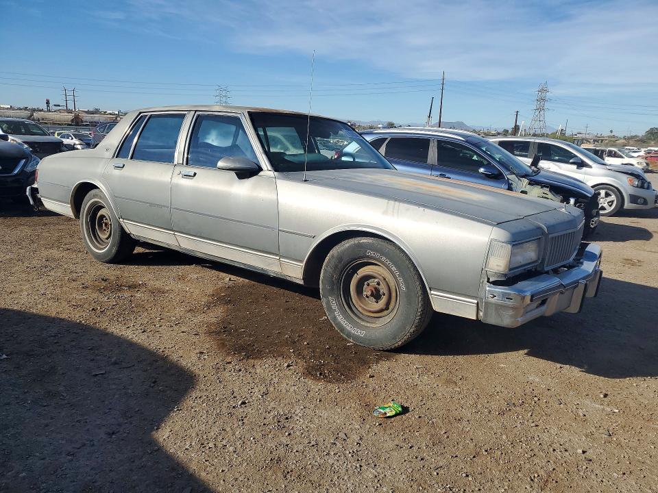 Photo 4 from auction – 1989 CHEVROLET CAPRICE with VIN 1G1BN51EXKR104682