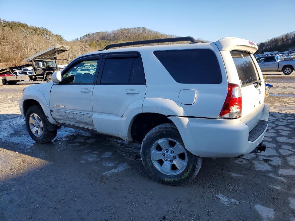 Photo 2 from auction – 2006 TOYOTA 4RUNNER SR with VIN JTEBT14RX68036279