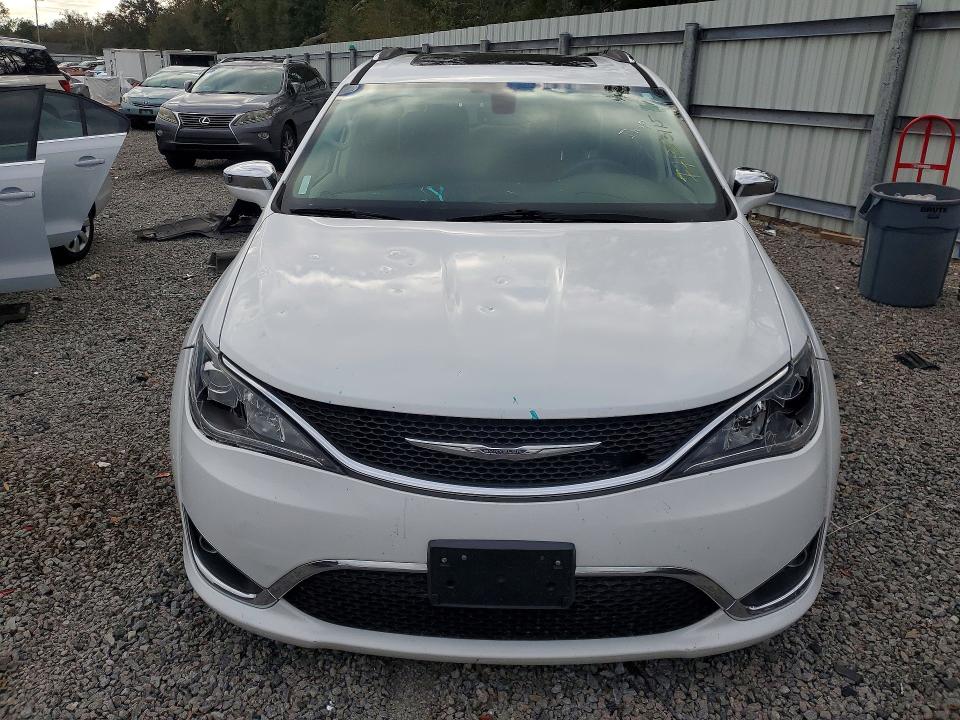 Photo 5 from auction – 2018 CHRYSLER PACIFICA with VIN 2C4RC1GG1JR251642