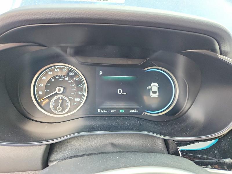 Photo 9 from auction – 2025 GENESIS G70 BASE with VIN KMTG34SCXSU150747