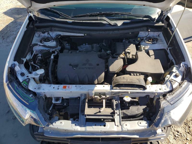 Photo 12 from auction – 2019 MITSUBISHI OUTLANDER with VIN JA4AD2A36KZ010389