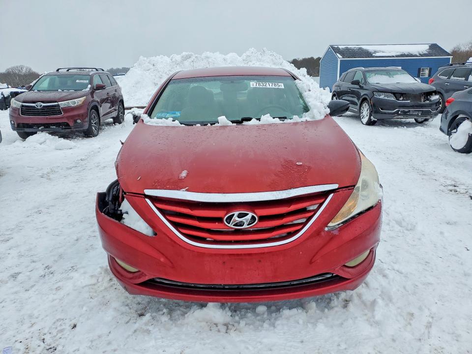 Photo 5 from auction – 2011 HYUNDAI SONATA with VIN 5NPEB4AC1BH252491