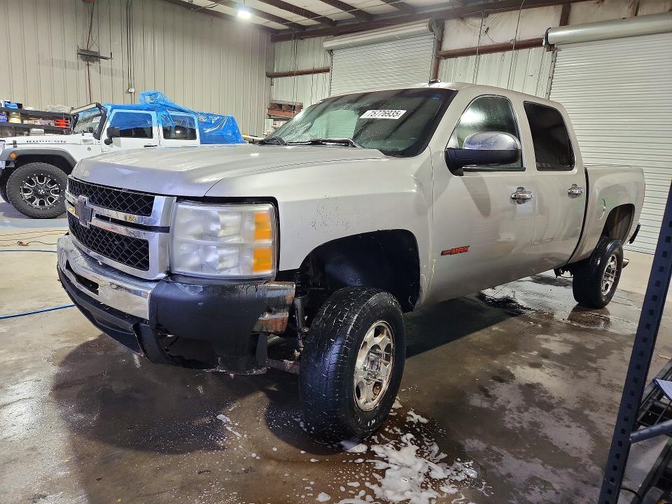 CHEVROLET SILVERADO 2008 with VIN 2GCFK13Y081305705 - Photo from auction