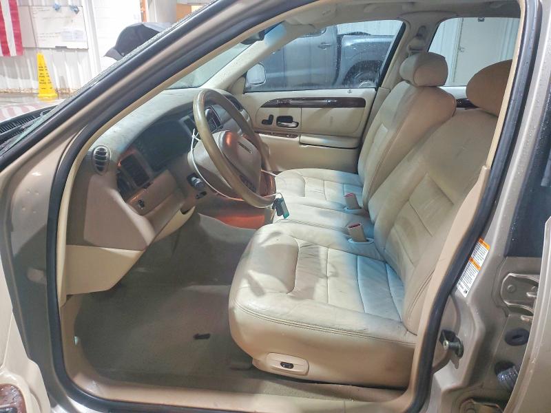 Photo 7 from auction – 2000 LINCOLN TOWN CAR with VIN 1LNHM82W3YY941071