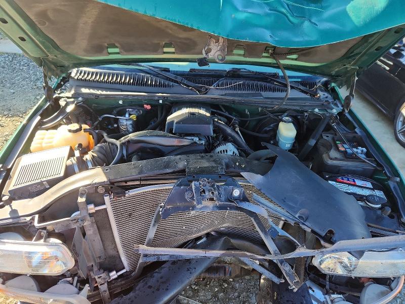 Photo 11 from auction – 2000 CHEVROLET SILVERADO with VIN 2GCEC19T9Y1146512